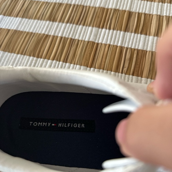 Tommy Hilfiger sneakers - Picture 5 of 6